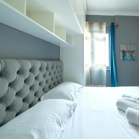 Ring Center Spacious 2 Bdr Apartment *