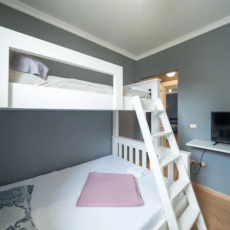 Ring Center Spacious 2 Bdr Apartment *